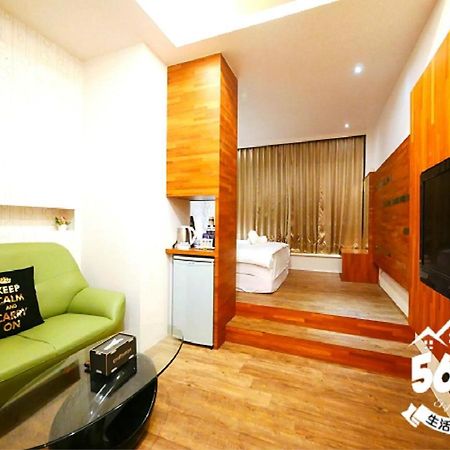 85 Pries Apartment Kaohsiung Exterior photo