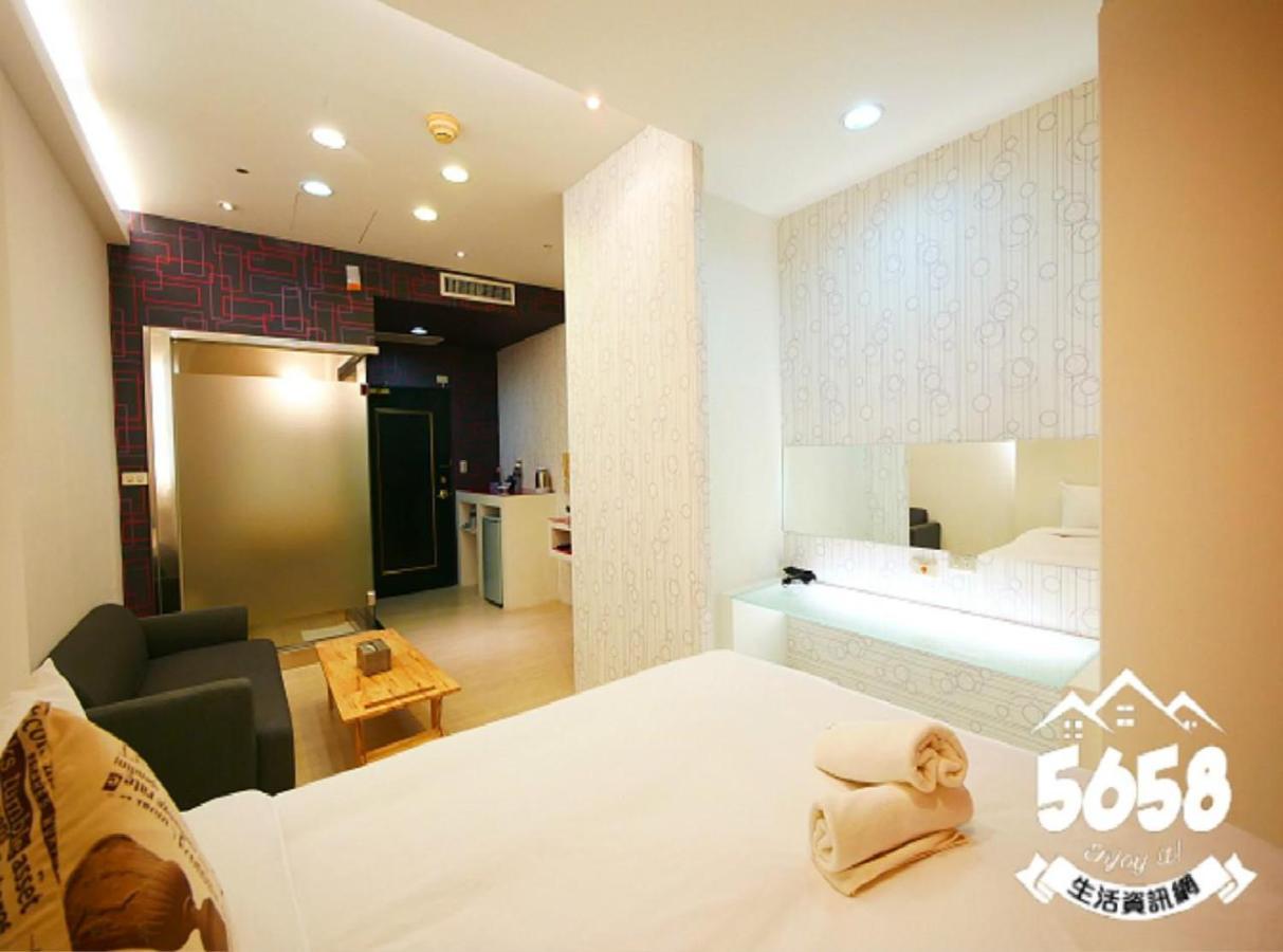 85 Pries Apartment Kaohsiung Exterior photo